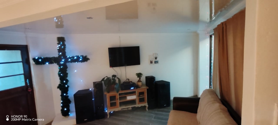 3 Bedroom Property for Sale in Wesbank Western Cape